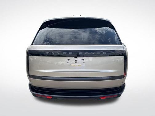 2025 Land Rover Range Rover P550e SE