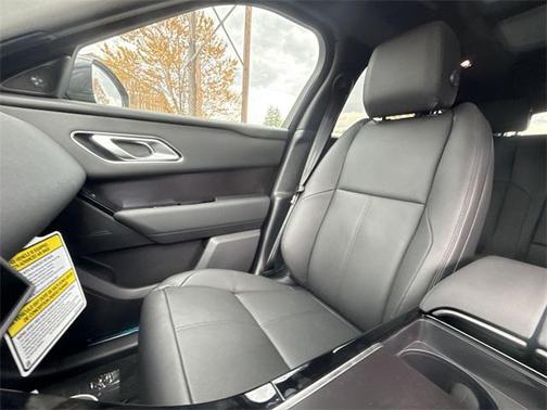 2026 Land Rover Range Rover Velar P250 SE R-Dynamic