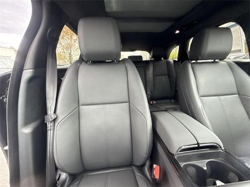 2026 Land Rover Range Rover Velar P250 SE R-Dynamic