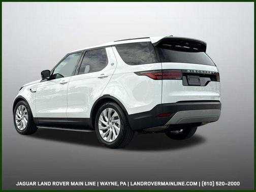 Fuji White 2025 Land Rover Discovery P300 S