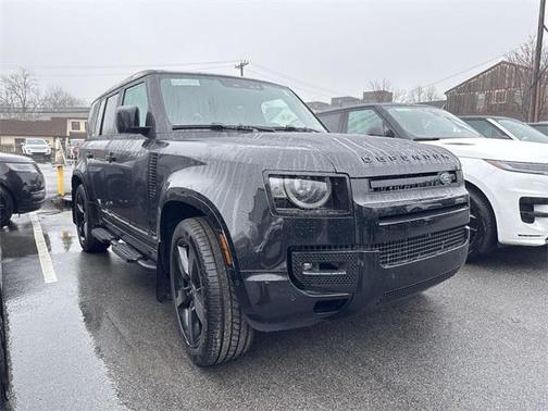 2025 Land Rover Defender 110 V8