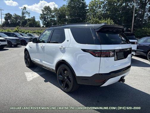 2025 Land Rover Discovery P360 Dynamic SE