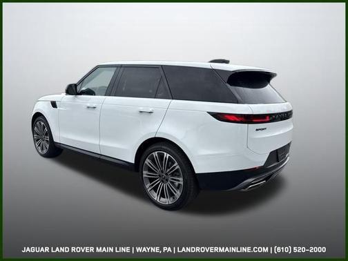 2025 Land Rover Range Rover Sport SE