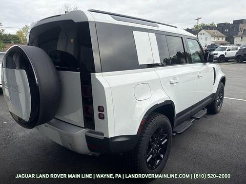 2025 Land Rover Defender 110 P300