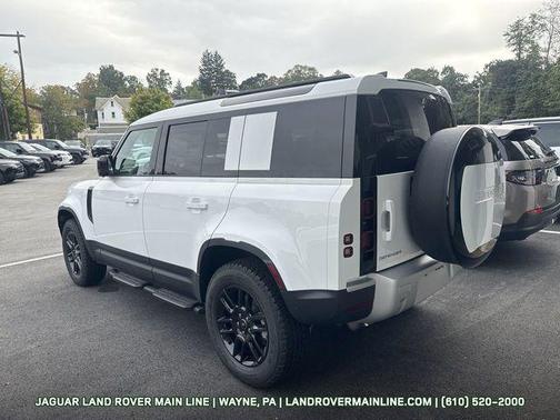 2025 Land Rover Defender 110 P300