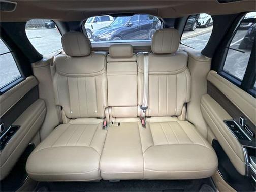 2025 Land Rover Range Rover P530 SE