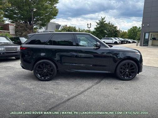2025 Land Rover Range Rover Sport SE