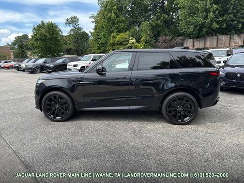 2025 Land Rover Range Rover Sport SE