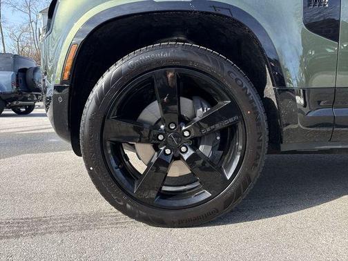 2026 Land Rover Defender P400 X-Dynamic SE