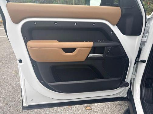 2026 Land Rover Defender S