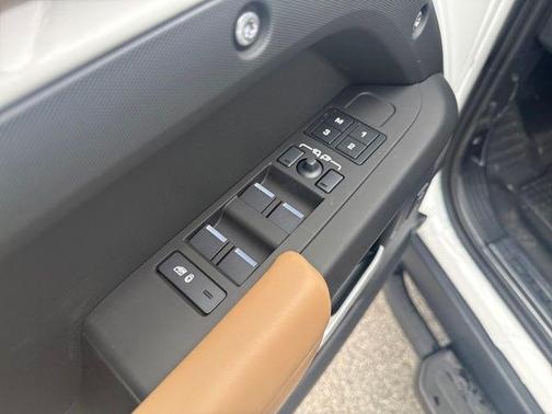 2026 Land Rover Defender S