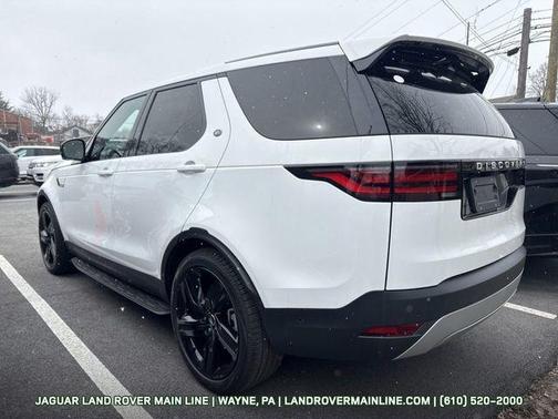 2025 Land Rover Discovery P300 S