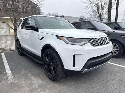 2025 Land Rover Discovery P300 S