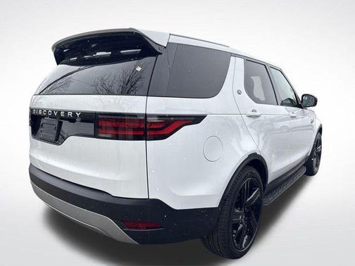2025 Land Rover Discovery P300 S