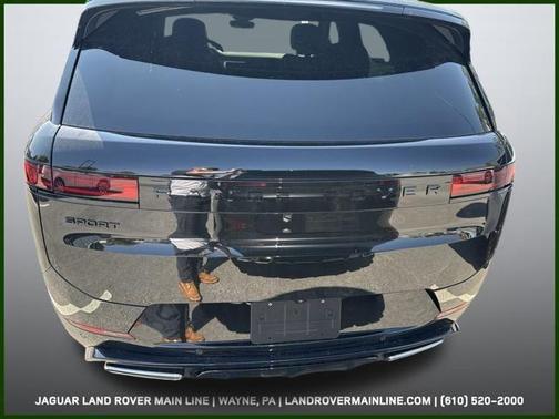 2025 Land Rover Range Rover Sport SE