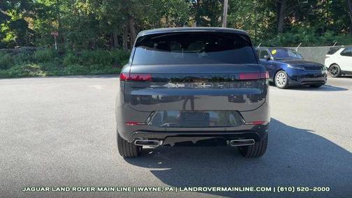 2025 Land Rover Range Rover Sport SE