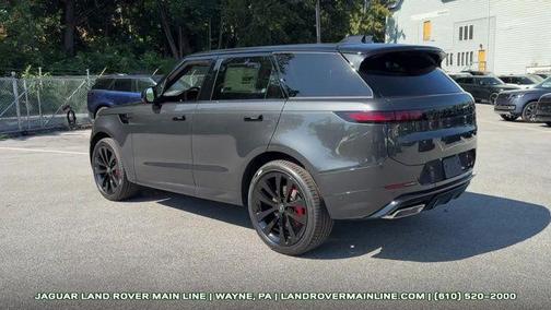 2025 Land Rover Range Rover Sport SE