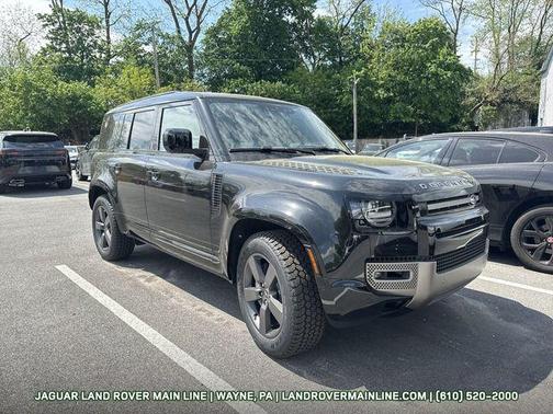 2025 Land Rover Defender 110 P400 X-Dynamic SE