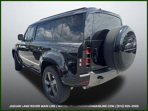 2025 Land Rover Defender 110 P400 X-Dynamic SE