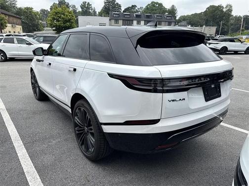 2026 Land Rover Range Rover Velar P400 Dynamic SE