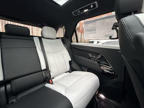 2026 Land Rover Range Rover Sport 5.0 Supercharged Dynamic