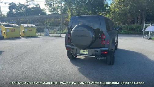 2026 Land Rover Defender 110 V8