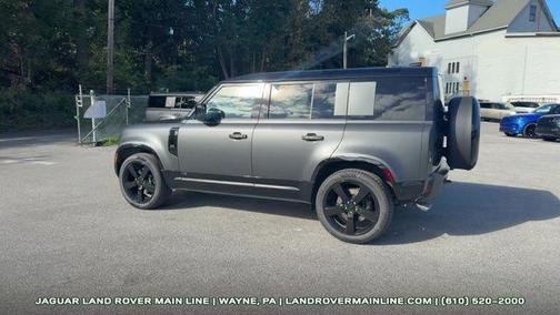 2026 Land Rover Defender 110 V8