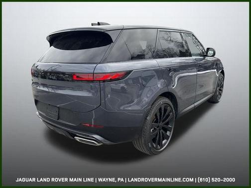 2026 Land Rover Range Rover Sport SE