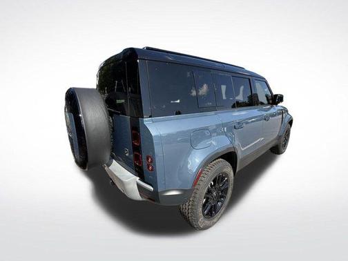 2025 Land Rover Defender 110 P400 S