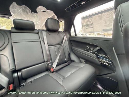 2025 Land Rover Range Rover Sport SE