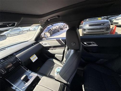 2026 Land Rover Range Rover Velar P250 SE R-Dynamic