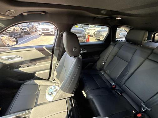 2026 Land Rover Range Rover Velar P250 SE R-Dynamic