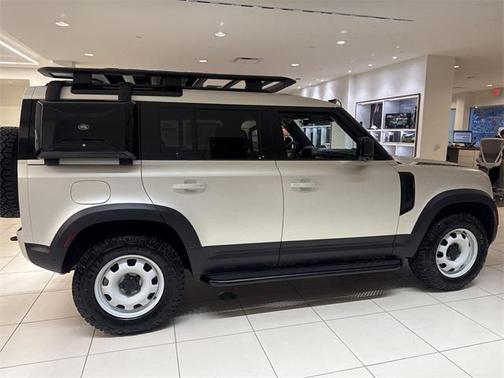 2024 Land Rover Defender 110 P300