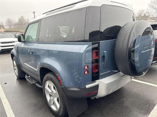 2025 Land Rover Defender 90 P300 S
