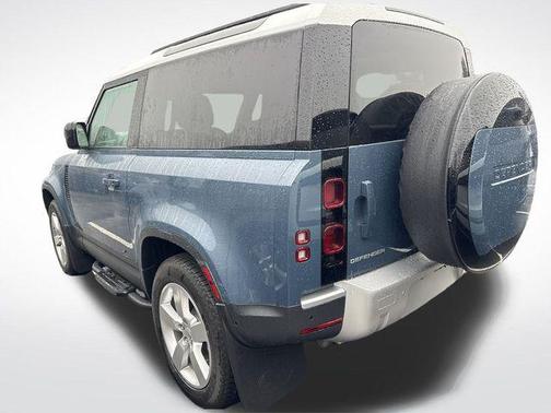 2025 Land Rover Defender 90 P300 S