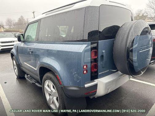 2025 Land Rover Defender 90 P300 S