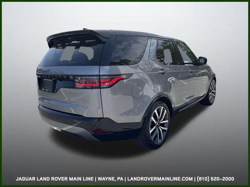 Eiger Grey 2024 Land Rover Discovery P300 Dynamic SE