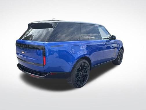 2025 Land Rover Range Rover P530 SE