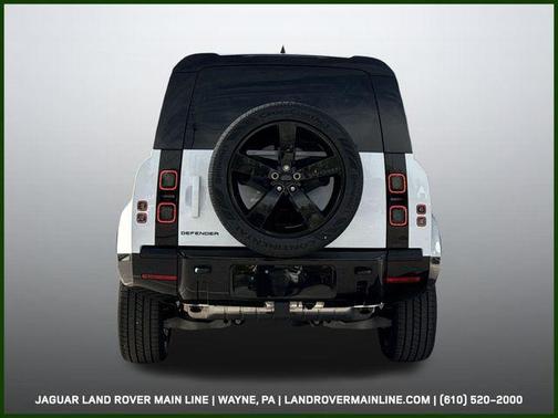 Fuji White 2026 Land Rover Defender P400 X-Dynamic SE