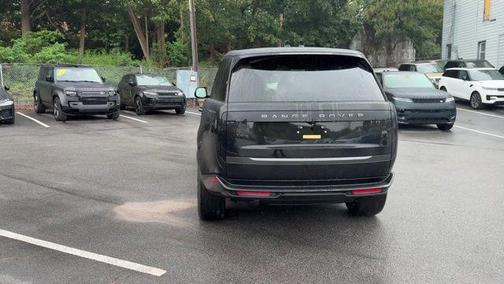 2025 Land Rover Range Rover P400 SE 7 Seat