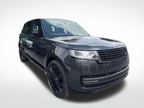 2025 Land Rover Range Rover P400 SE 7 Seat