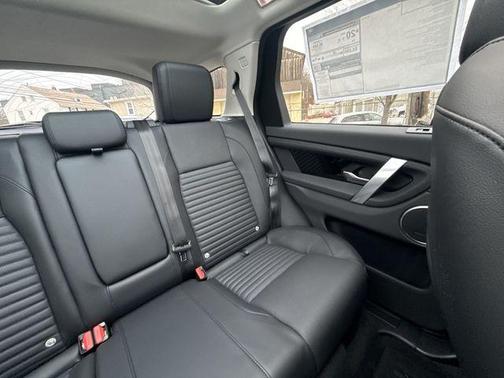 2025 Land Rover Discovery Sport S