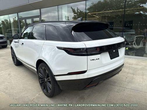 2026 Land Rover Range Rover Velar P250 SE R-Dynamic