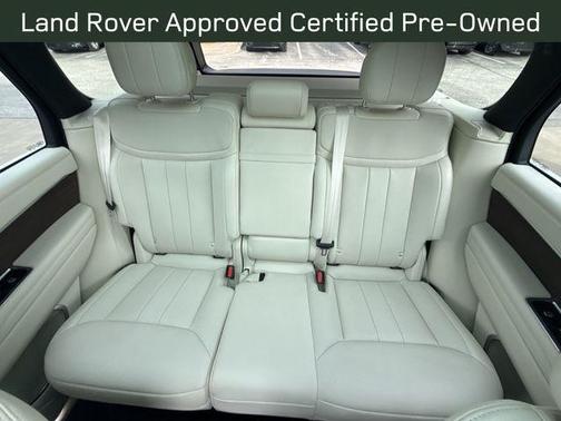 2023 Land Rover Range Rover P530 SE