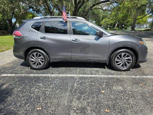 2016 Nissan Rogue SL