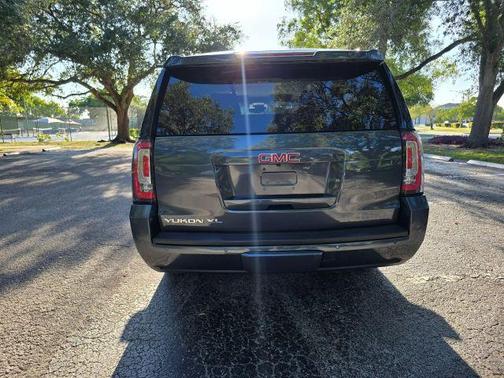 2020 GMC Yukon XL SLE