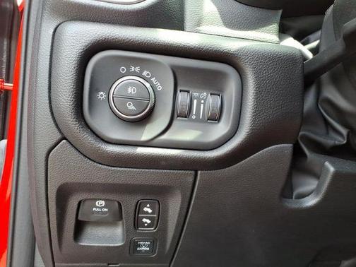 Flame Red Clearcoat 2025 RAM 1500 Laramie