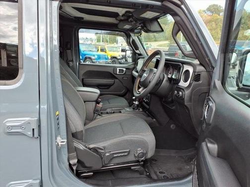 2024 Jeep Wrangler Sport RHD