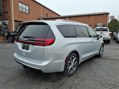 2026 Chrysler Pacifica Pinnacle