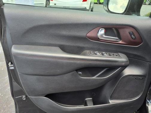 2020 Chrysler Pacifica Hybrid Limited